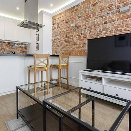 Central Wroclaw Apartment - City Center - Bright And Cozy - U11 Kültér fotó