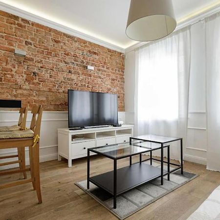 Central Wroclaw Apartment - City Center - Bright And Cozy - U11 Kültér fotó
