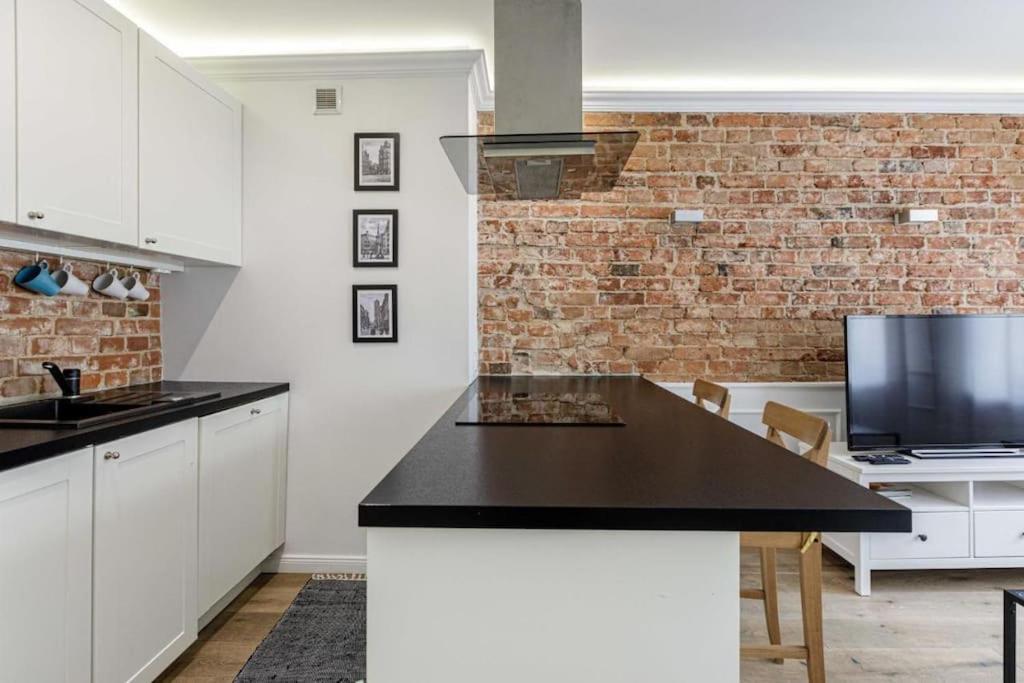 Central Wroclaw Apartment - City Center - Bright And Cozy - U11 Kültér fotó