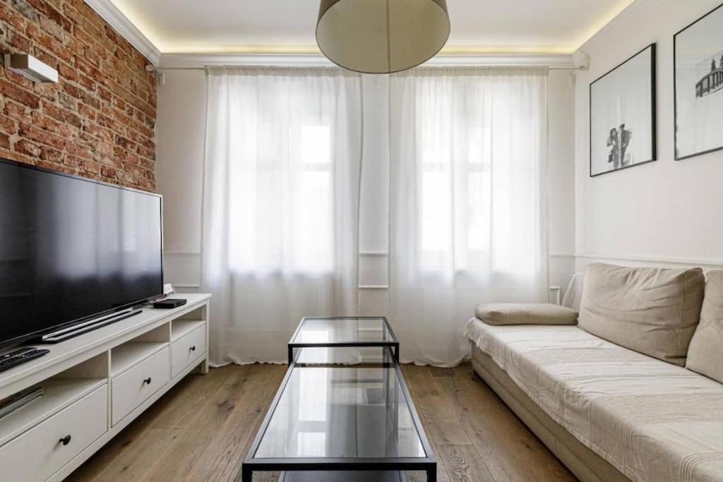 Central Wroclaw Apartment - City Center - Bright And Cozy - U11 Kültér fotó